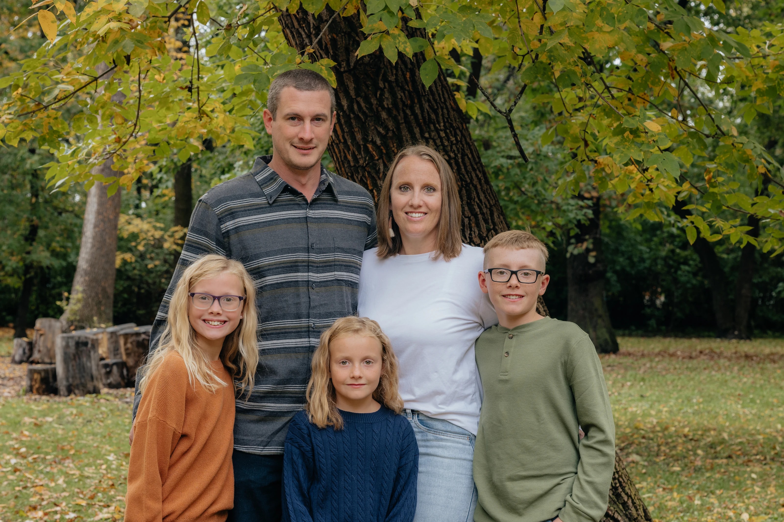 Krahn family wide portrait in natural light