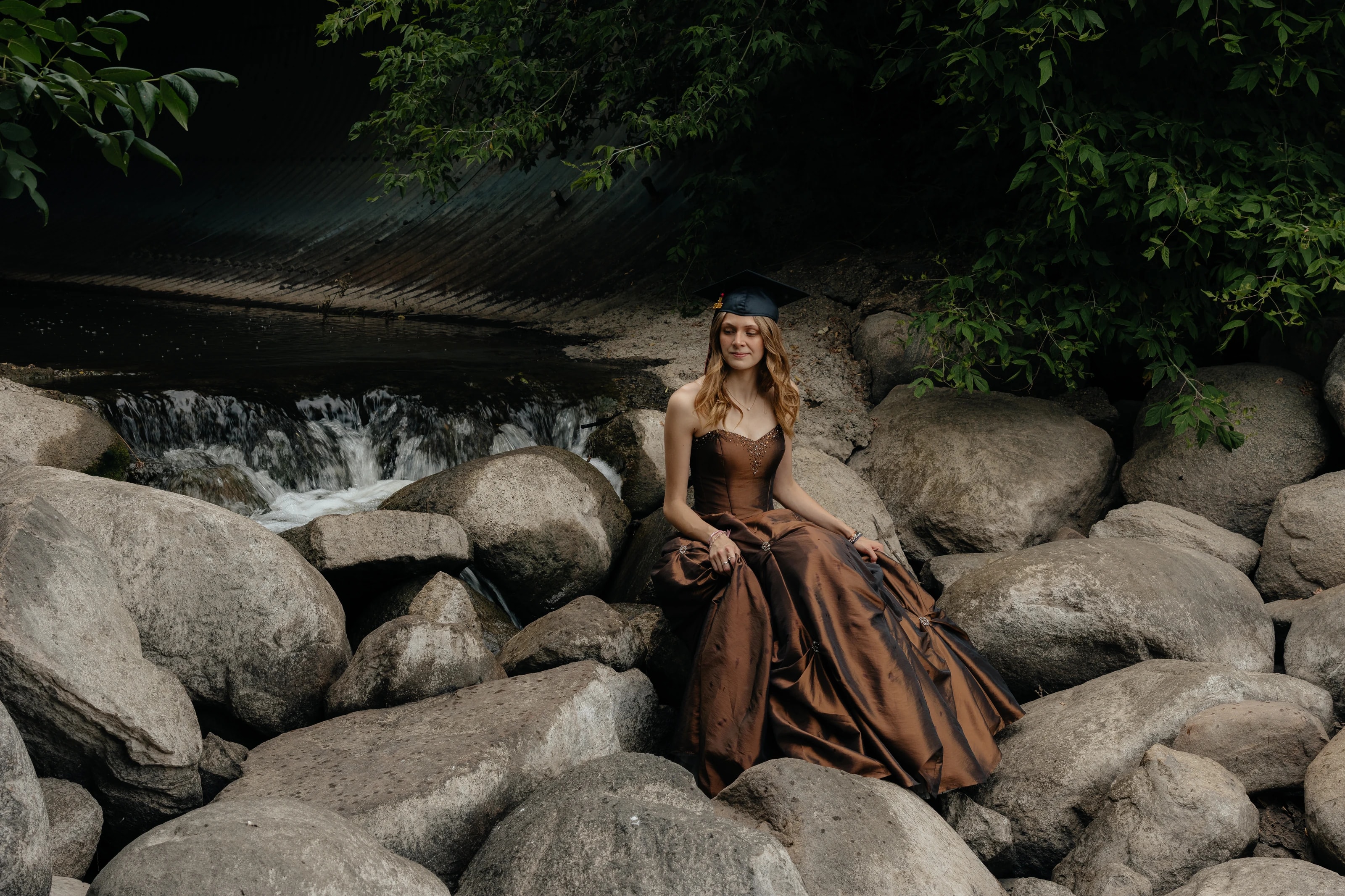 Shayna graduation portraits
